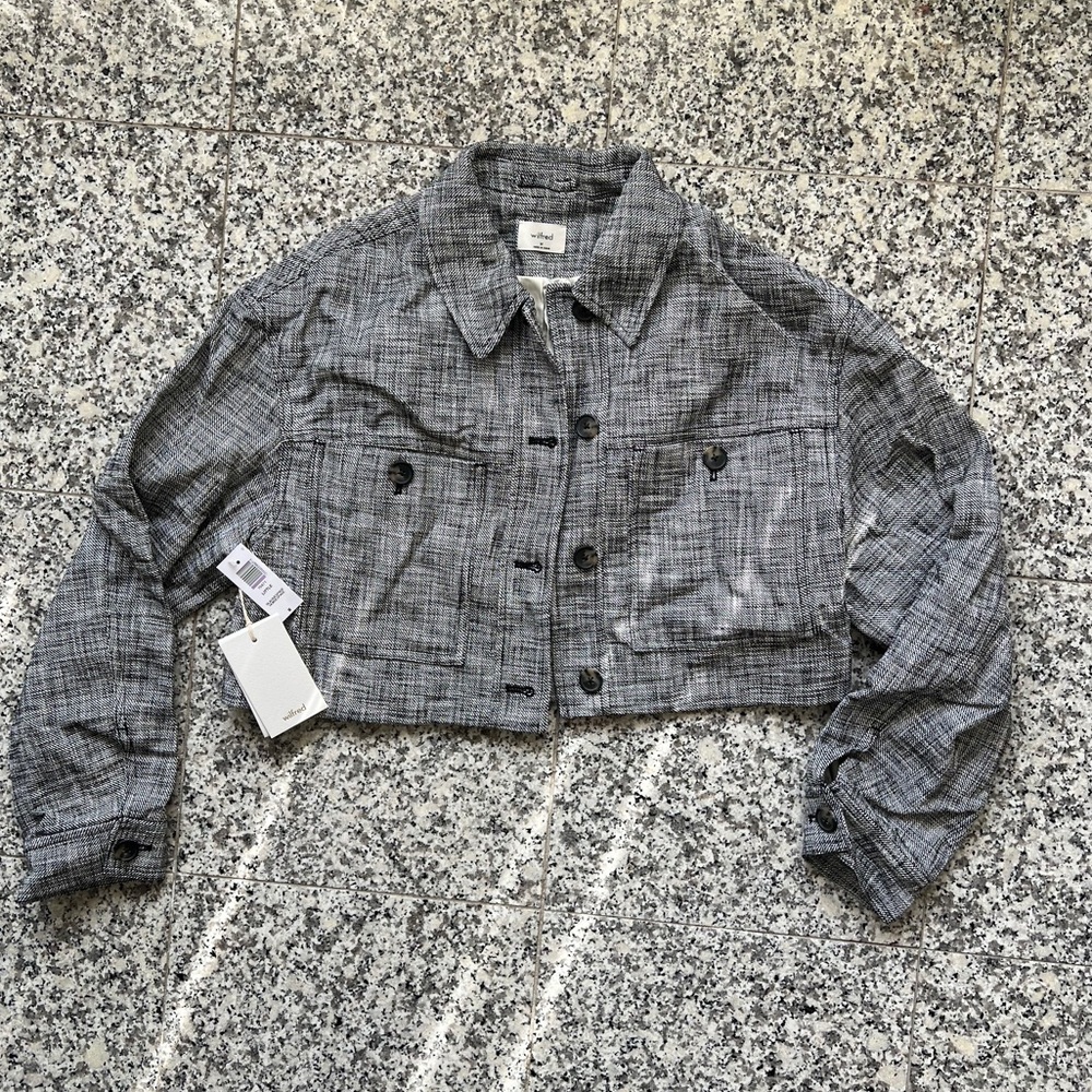 Aritzia Little Cropped Jacket Size Medium NWT